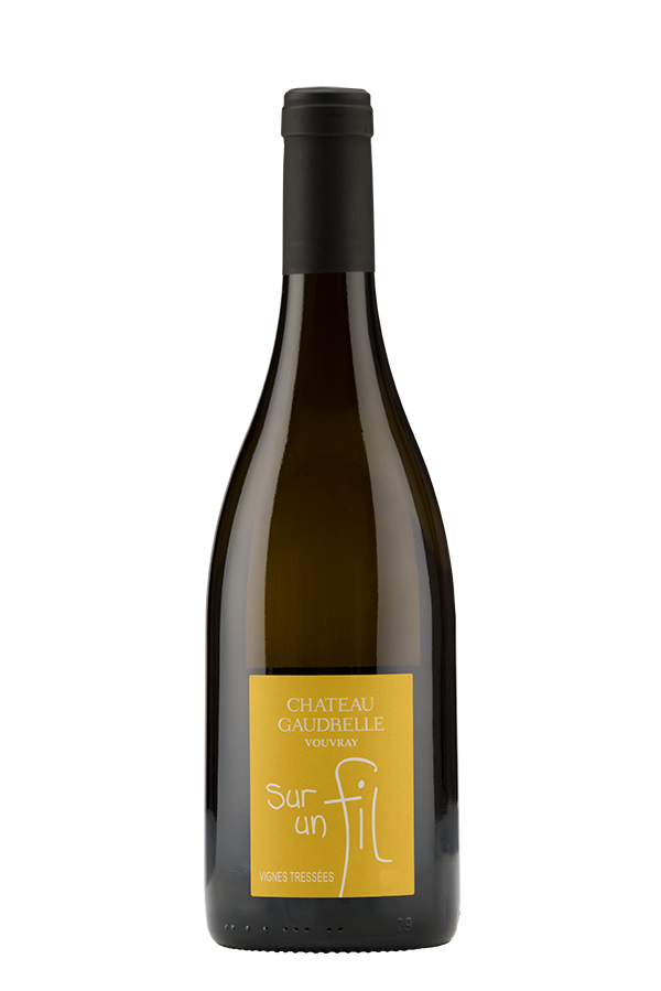 Bouteille de Vin de Vouvray bio demi sec cuvée Sur le Fil Château Gaudrelle